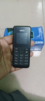 Nokia 105 single SIM phone